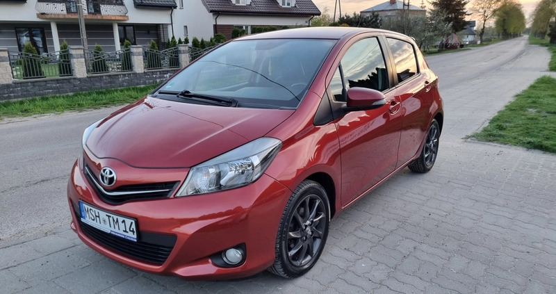 Toyota Yaris cena 30900 przebieg: 148000, rok produkcji 2011 z Sławno małe 466